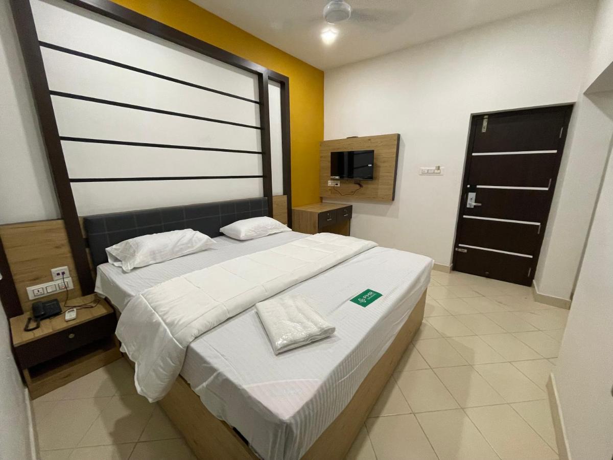 Pmr Grandays Hotel Malappuram Exterior foto